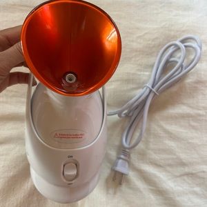 Dr Dennis Gross facial steamer